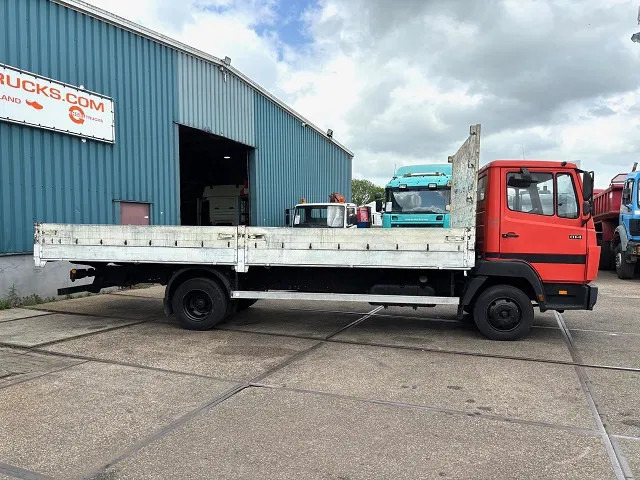 Mercedes-Benz LK 814 (6-CILINDER) WITH OPEN (TENT) BOX & ALUMNIUM SIDE BORDS (MANUAL GEARBOX / 3TH SEAT IN CABIN) - Kamion sa tovarnim sandukom: slika 4 Mercedes-Benz LK 814 (6-CILINDER) WITH OPEN (TENT) BOX & ALUMNIUM SIDE BORDS (MANUAL GEARBOX / 3TH SEAT IN CABIN) - Kamion sa tovarnim sandukom: slika 4