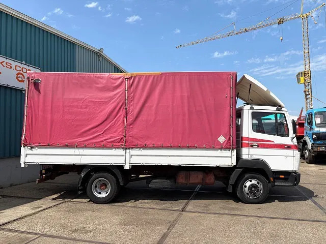 Mercedes-Benz LK 814 K 6-CILINDER FULL STEEL WITH TENT BOX / CATTLE BOX (MANUAL GEARBOX / FULL STEEL SUSPENSION) - Kamion sa ceradom: slika 5 Mercedes-Benz LK 814 K 6-CILINDER FULL STEEL WITH TENT BOX / CATTLE BOX (MANUAL GEARBOX / FULL STEEL SUSPENSION) - Kamion sa ceradom: slika 5