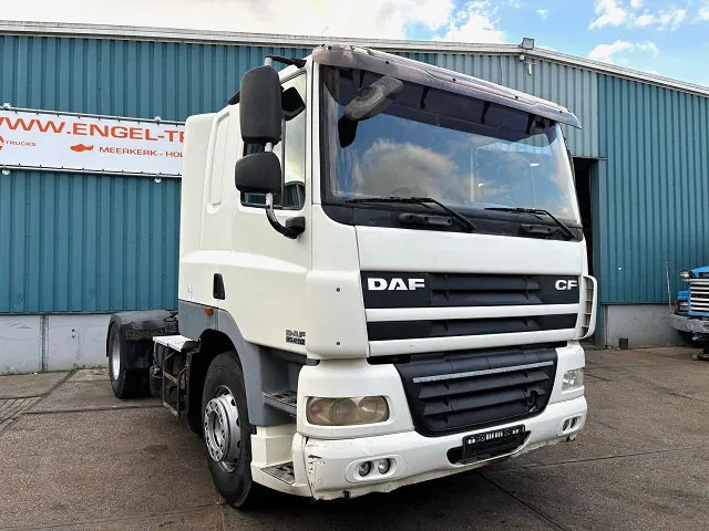 DAF CF 85.410 4x2 SLEEPERCAB (ZF16 MANUAL GEARBOX / EURO 5 / AIRCONDITIONING) - Tegljač: slika 2 DAF CF 85.410 4x2 SLEEPERCAB (ZF16 MANUAL GEARBOX / EURO 5 / AIRCONDITIONING) - Tegljač: slika 2