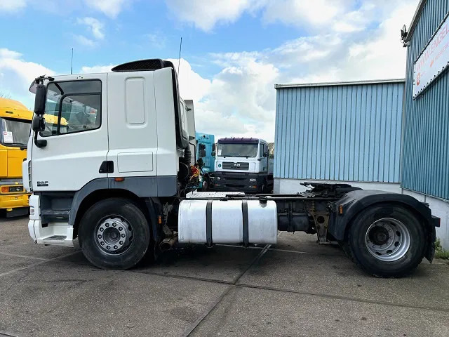 DAF CF 85.410 4x2 SLEEPERCAB (ZF16 MANUAL GEARBOX / EURO 5 / AIRCONDITIONING) - Tegljač: slika 5 DAF CF 85.410 4x2 SLEEPERCAB (ZF16 MANUAL GEARBOX / EURO 5 / AIRCONDITIONING) - Tegljač: slika 5