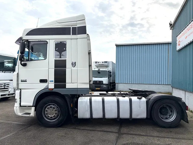 DAF XF 105.460 ATE SPACECAB (EURO 5 / ZF16 MANUAL GEARBOX / 995+500 LITER DIESELTANK / FRIDGE UNDER BED / ETC.) - Tegljač: slika 5 DAF XF 105.460 ATE SPACECAB (EURO 5 / ZF16 MANUAL GEARBOX / 995+500 LITER DIESELTANK / FRIDGE UNDER BED / ETC.) - Tegljač: slika 5