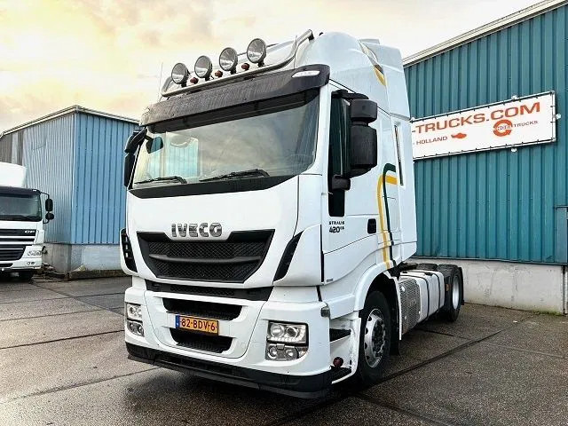 Iveco Stralis 440.42 /TP HIGH-WAY (EURO 6 / AUTOMATIC GEARBOX / 2x TANK / FRIDGE / AIRCONDITIONING / ETC.) - Tegljač: slika 1 Iveco Stralis 440.42 /TP HIGH-WAY (EURO 6 / AUTOMATIC GEARBOX / 2x TANK / FRIDGE / AIRCONDITIONING / ETC.) - Tegljač: slika 1