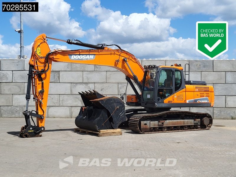Doosan DX225 LC-5 3 BUCKETS - Bager guseničar: slika 1 Doosan DX225 LC-5 3 BUCKETS - Bager guseničar: slika 1