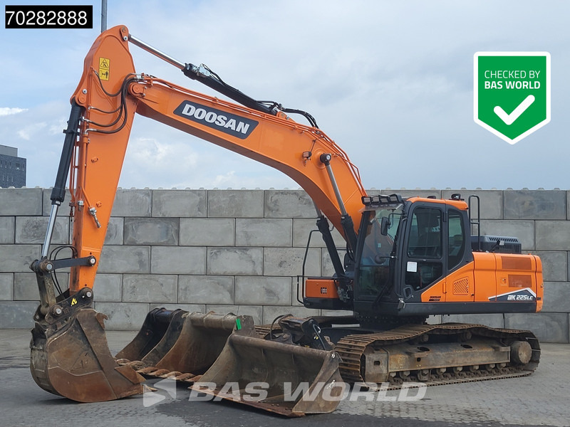 Doosan DX225 LC-7 4 BUCKETS - Bager guseničar: slika 1 Doosan DX225 LC-7 4 BUCKETS - Bager guseničar: slika 1