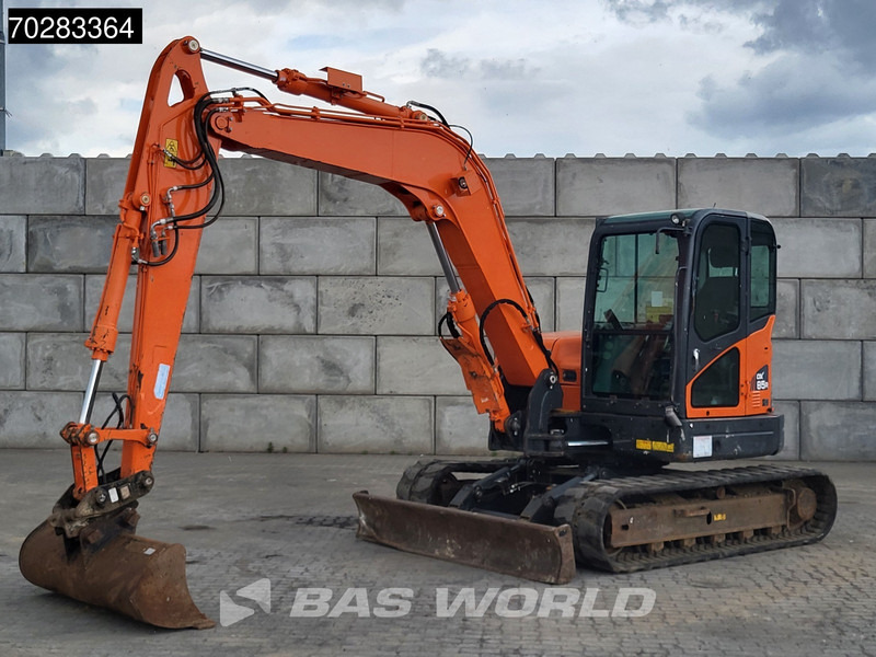 Doosan DX85 R-3 4 BUCKETS - Mini bager: slika 2 Doosan DX85 R-3 4 BUCKETS - Mini bager: slika 2