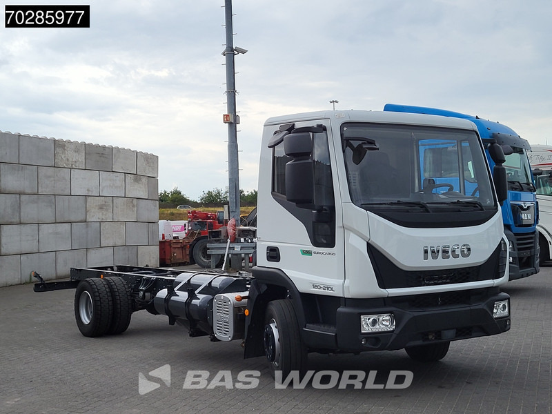 Iveco Eurocargo 120LE210 4X2 Nieuw! CNG 2xTanks Retarder TELMA Euro 6 - Kamion sa golom šasijom i zatvorenom kabinom: slika 3 Iveco Eurocargo 120LE210 4X2 Nieuw! CNG 2xTanks Retarder TELMA Euro 6 - Kamion sa golom šasijom i zatvorenom kabinom: slika 3