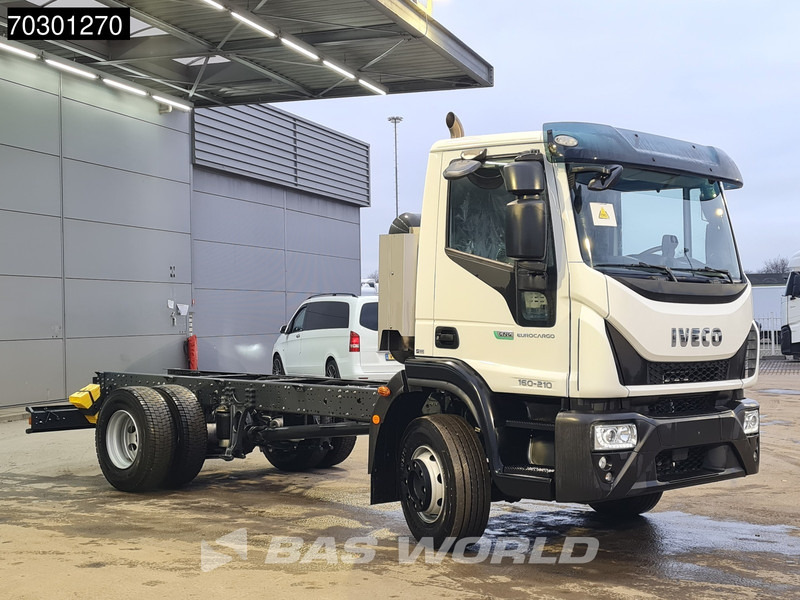Iveco Eurocargo 160E210 4X2 NEW! 16tons chassis! CNG Retarder Automatic Euro 6 - Kamion sa golom šasijom i zatvorenom kabinom: slika 3 Iveco Eurocargo 160E210 4X2 NEW! 16tons chassis! CNG Retarder Automatic Euro 6 - Kamion sa golom šasijom i zatvorenom kabinom: slika 3