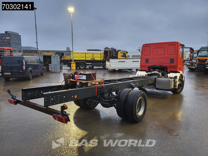 Iveco Eurocargo 160E320 4X2 NEW! 16T chassis 2016 production Euro 6 - Kamion sa golom šasijom i zatvorenom kabinom: slika 5 Iveco Eurocargo 160E320 4X2 NEW! 16T chassis 2016 production Euro 6 - Kamion sa golom šasijom i zatvorenom kabinom: slika 5