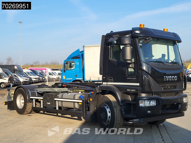 Iveco Eurocargo 180E320 4X2 NEW! 14tons Hiab Multilift ULT14S51 ACC Euro 6 - Kamion sa hidrauličnom kukom: slika 5 Iveco Eurocargo 180E320 4X2 NEW! 14tons Hiab Multilift ULT14S51 ACC Euro 6 - Kamion sa hidrauličnom kukom: slika 5
