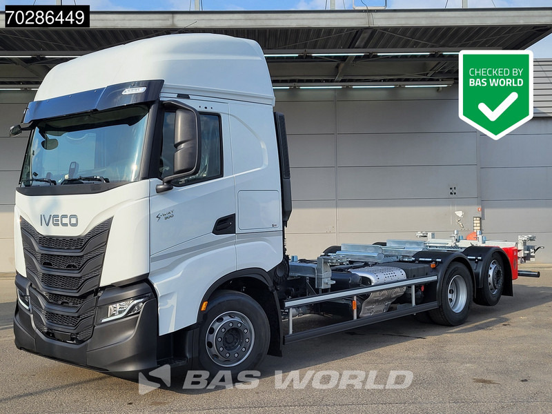 Iveco S-Way 500 6X2 NEW BDF! Lift+Steering Axle ACC Standklima Euro 6 - Kamion za prevoz kontejnera/ Kamion sa promenjivim sandukom: slika 1 Iveco S-Way 500 6X2 NEW BDF! Lift+Steering Axle ACC Standklima Euro 6 - Kamion za prevoz kontejnera/ Kamion sa promenjivim sandukom: slika 1