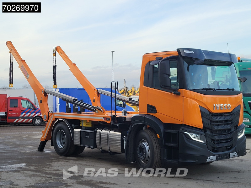 Iveco X-Way 360 4X2 NEW! HIAB 12tons skiploader Automatic Euro 6 - Kamion za utovaranje kontejnera: slika 3 Iveco X-Way 360 4X2 NEW! HIAB 12tons skiploader Automatic Euro 6 - Kamion za utovaranje kontejnera: slika 3