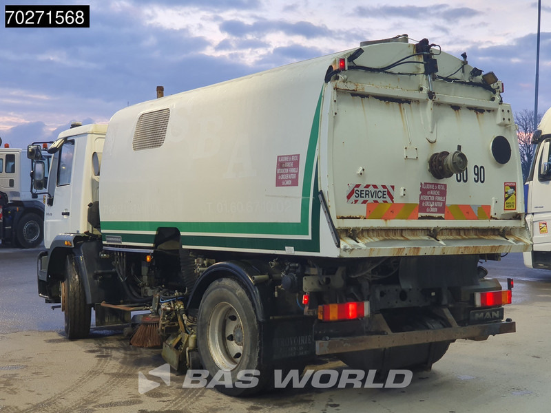 MAN LE 15.250 4X2 Eurovoirie Sweeper Manual Steelsuspension Euro 3 - Autočistilica: slika 2 MAN LE 15.250 4X2 Eurovoirie Sweeper Manual Steelsuspension Euro 3 - Autočistilica: slika 2