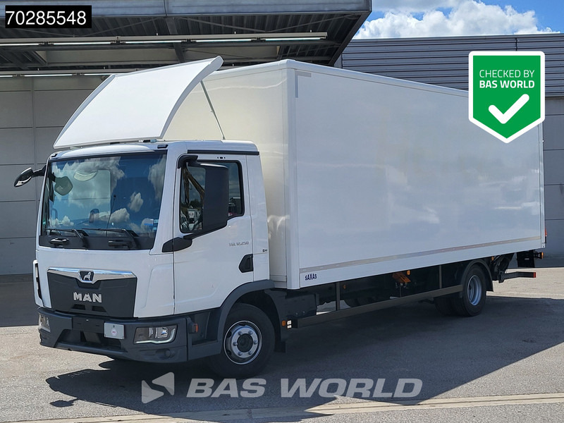 MAN TGL 12.250 4X2 LOW mileage! 1500kg Ladebordwand Automatic Euro 6 - Kamion sa zatvorenim sandukom: slika 1 MAN TGL 12.250 4X2 LOW mileage! 1500kg Ladebordwand Automatic Euro 6 - Kamion sa zatvorenim sandukom: slika 1