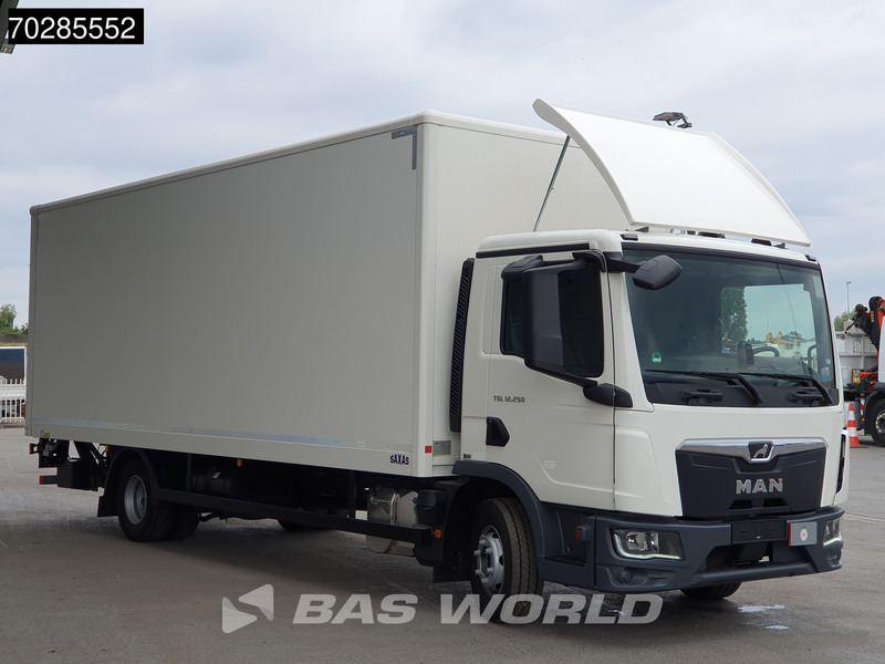 MAN TGL 12.250 4X2 Low Mileage! 12tonner Ladebordwand Automatic Euro 6 - Kamion sa zatvorenim sandukom: slika 2 MAN TGL 12.250 4X2 Low Mileage! 12tonner Ladebordwand Automatic Euro 6 - Kamion sa zatvorenim sandukom: slika 2
