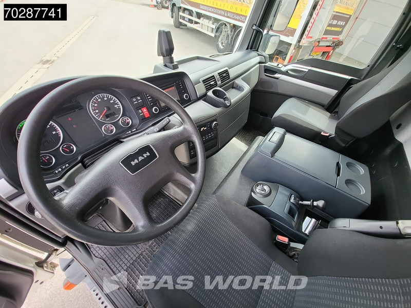 Kamion sa zatvorenim sandukom MAN TGL 8.180 4X2 8tonner Ladebordwand Automatic Euro 6: slika 16