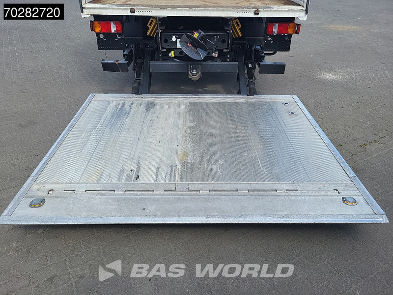 Kamion sa zatvorenim sandukom MAN TGM 26.320 6X2 2000kg Ladebordwand Automatic Lift+steering axle Navi Euro 6: slika 11