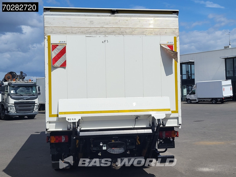 Kamion sa zatvorenim sandukom MAN TGM 26.320 6X2 2000kg Ladebordwand Automatic Lift+steering axle Navi Euro 6: slika 6