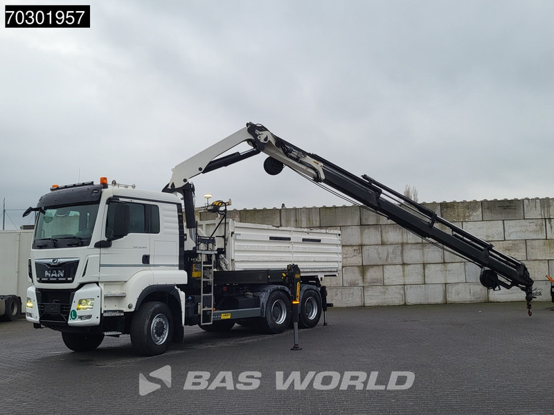 MAN TGS 33.420 6X6 Palfinger PK33002 EH Crane 12m3 tipper Manual Retarder Big-Axle Euro 6 - Istovarivač, Kamion sa dizalicom: slika 2 MAN TGS 33.420 6X6 Palfinger PK33002 EH Crane 12m3 tipper Manual Retarder Big-Axle Euro 6 - Istovarivač, Kamion sa dizalicom: slika 2
