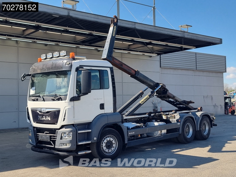 MAN TGS 33.440 6X4 20tons Palfinger T20-31 MPA hooklift Big-Axle Euro 6 - Kamion sa hidrauličnom kukom: slika 1 MAN TGS 33.440 6X4 20tons Palfinger T20-31 MPA hooklift Big-Axle Euro 6 - Kamion sa hidrauličnom kukom: slika 1