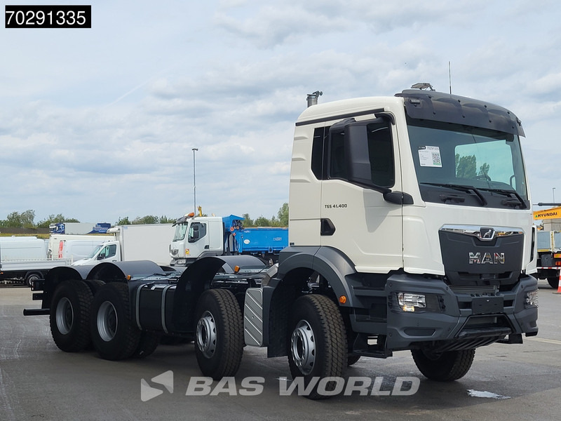 MAN TGS 41.400 8X4 New 8x4 chassis Engine PTO Steelsuspension Big-Axle Manual Euro 2 - Kamion sa golom šasijom i zatvorenom kabinom: slika 3 MAN TGS 41.400 8X4 New 8x4 chassis Engine PTO Steelsuspension Big-Axle Manual Euro 2 - Kamion sa golom šasijom i zatvorenom kabinom: slika 3