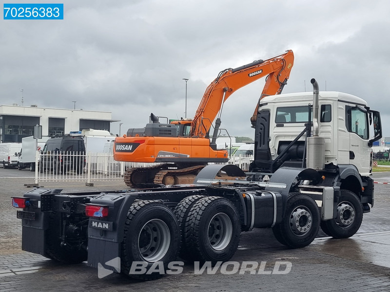 MAN TGS 41.440 8X4 NEW chassis Steelsuspension Automatic Euro 6 - Kamion sa golom šasijom i zatvorenom kabinom: slika 5 MAN TGS 41.440 8X4 NEW chassis Steelsuspension Automatic Euro 6 - Kamion sa golom šasijom i zatvorenom kabinom: slika 5