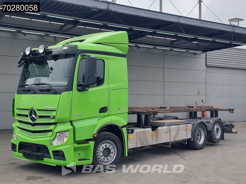 Mercedes-Benz Actros 2545 6X2 Hydraulic Liftable BDF system Lift+steering axle ADR Euro 6 - Kamion za prevoz kontejnera/ Kamion sa promenjivim sandukom: slika 5 Mercedes-Benz Actros 2545 6X2 Hydraulic Liftable BDF system Lift+steering axle ADR Euro 6 - Kamion za prevoz kontejnera/ Kamion sa promenjivim sandukom: slika 5
