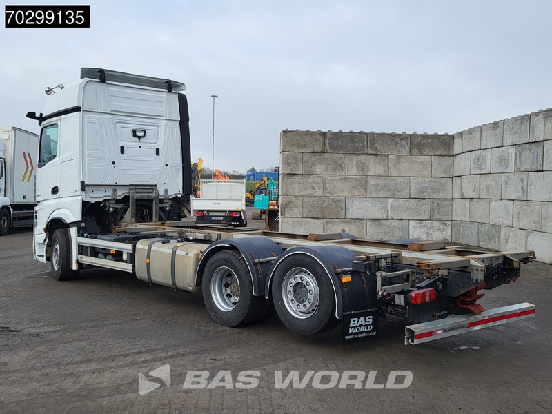 Mercedes-Benz Actros 2553 Actros 6X2 Full Air Retarder Lift Axle Euro 6 - Kamion za prevoz kontejnera/ Kamion sa promenjivim sandukom: slika 2 Mercedes-Benz Actros 2553 Actros 6X2 Full Air Retarder Lift Axle Euro 6 - Kamion za prevoz kontejnera/ Kamion sa promenjivim sandukom: slika 2