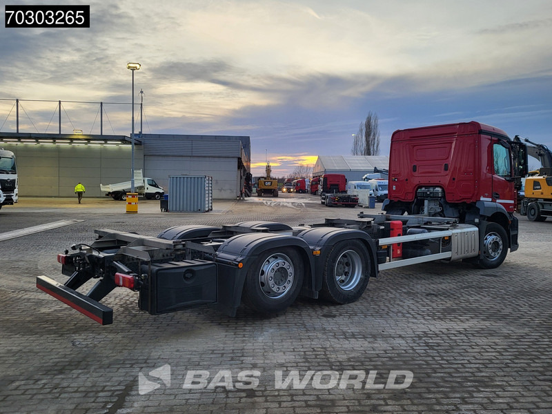 Mercedes-Benz Antos 2533 Antos 6X2 BDF ADR Full Air Suspension Lift+Steering Axle Automatic Euro 6 - Kamion za prevoz kontejnera/ Kamion sa promenjivim sandukom: slika 5 Mercedes-Benz Antos 2533 Antos 6X2 BDF ADR Full Air Suspension Lift+Steering Axle Automatic Euro 6 - Kamion za prevoz kontejnera/ Kamion sa promenjivim sandukom: slika 5