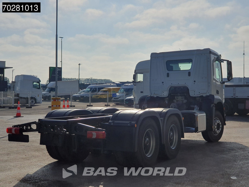 Mercedes-Benz Arocs 2636 6X4 NEW chassis Flywheel PTO Big-Axle Automatic Steelsuspension Euro 6 - Kamion sa golom šasijom i zatvorenom kabinom: slika 5 Mercedes-Benz Arocs 2636 6X4 NEW chassis Flywheel PTO Big-Axle Automatic Steelsuspension Euro 6 - Kamion sa golom šasijom i zatvorenom kabinom: slika 5