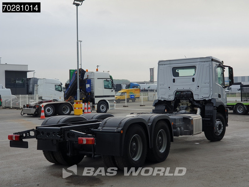 Mercedes-Benz Arocs 2640 6X4 NEW Chassis Big-Axle Automatic Euro 6 - Kamion sa golom šasijom i zatvorenom kabinom: slika 5 Mercedes-Benz Arocs 2640 6X4 NEW Chassis Big-Axle Automatic Euro 6 - Kamion sa golom šasijom i zatvorenom kabinom: slika 5