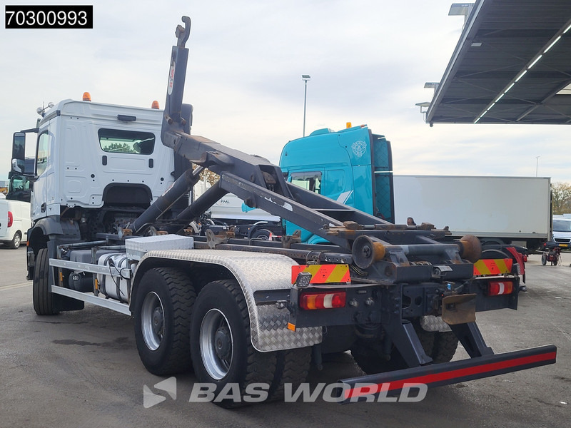Mercedes-Benz Arocs 3342 6X4 HYVA 26-62-S Hooklift Big-Axle Automatic Euro 6 - Kamion sa hidrauličnom kukom: slika 5 Mercedes-Benz Arocs 3342 6X4 HYVA 26-62-S Hooklift Big-Axle Automatic Euro 6 - Kamion sa hidrauličnom kukom: slika 5