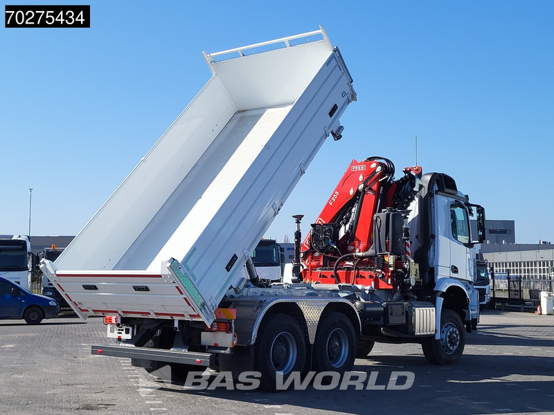 Mercedes-Benz Arocs 3348 6X6 NEW Fassi F255A.2.24 Kran Crane 3-way tipper Navi Euro 6 - Istovarivač, Kamion sa dizalicom: slika 3 Mercedes-Benz Arocs 3348 6X6 NEW Fassi F255A.2.24 Kran Crane 3-way tipper Navi Euro 6 - Istovarivač, Kamion sa dizalicom: slika 3