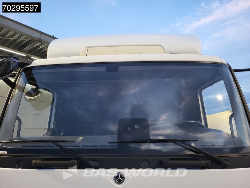 Kamion sa zatvorenim sandukom Mercedes-Benz Atego 821 4X2 Ladebordwand Euro 6: slika 13
