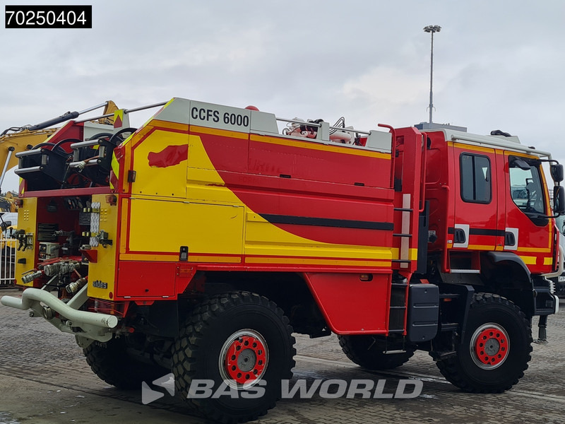 Renault CCFS 6000 4X4 Renault Thomas Sides 6000 Ltr 4x4 Euro 5 - Vatrogasni kamion: slika 5 Renault CCFS 6000 4X4 Renault Thomas Sides 6000 Ltr 4x4 Euro 5 - Vatrogasni kamion: slika 5