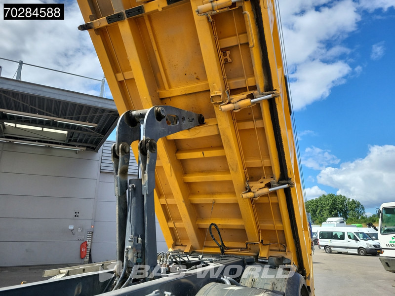 Renault Kerax 480 8X4 13m3 Meiller 2-way tipper Retarder Big-Axle Automatic Euro 5 - Istovarivač: slika 5 Renault Kerax 480 8X4 13m3 Meiller 2-way tipper Retarder Big-Axle Automatic Euro 5 - Istovarivač: slika 5