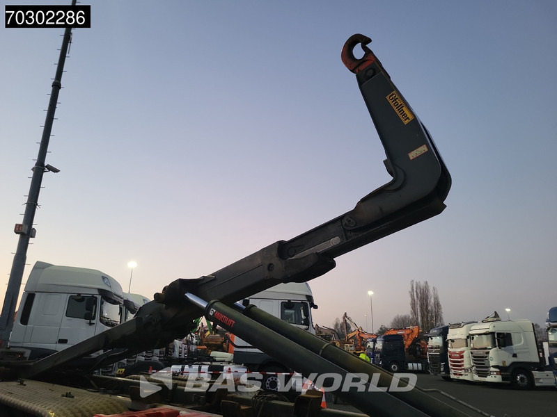 Scania G450 6X2 HIAB XR21Z59 containersystem 3-pedals Retarder Lift-Axle Euro 6 - Kamion sa hidrauličnom kukom: slika 3 Scania G450 6X2 HIAB XR21Z59 containersystem 3-pedals Retarder Lift-Axle Euro 6 - Kamion sa hidrauličnom kukom: slika 3