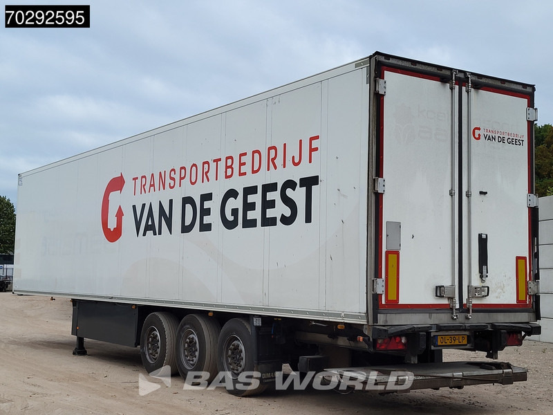 Schmitz Cargobull SKO24 3 axles Tailgate Defect TUV 01/26 Liftachse Blumenbreit Palettenkisten - Poluprikolica hladnjače: slika 2 Schmitz Cargobull SKO24 3 axles Tailgate Defect TUV 01/26 Liftachse Blumenbreit Palettenkisten - Poluprikolica hladnjače: slika 2