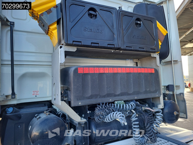 DAF XF 530 6X4 Low Mileage! 120T SSC Retarder 2x Tanks - Tegljač: slika 5 DAF XF 530 6X4 Low Mileage! 120T SSC Retarder 2x Tanks - Tegljač: slika 5