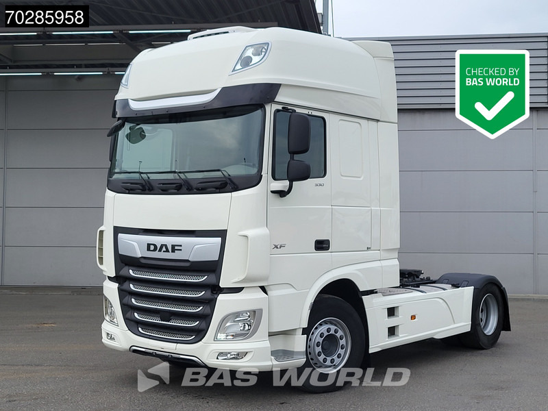 DAF XF 530 XF 4X2 Retarder 2xTanks Standklima ACC Euro 6 - Tegljač: slika 1 DAF XF 530 XF 4X2 Retarder 2xTanks Standklima ACC Euro 6 - Tegljač: slika 1