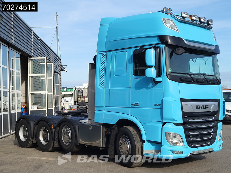DAF XF 530 XF 8X4 Big-Axle Lift+lenkachse Retarder PTO Hydraulik StandKlima ACC LED Euro 6 - Tegljač: slika 3 DAF XF 530 XF 8X4 Big-Axle Lift+lenkachse Retarder PTO Hydraulik StandKlima ACC LED Euro 6 - Tegljač: slika 3