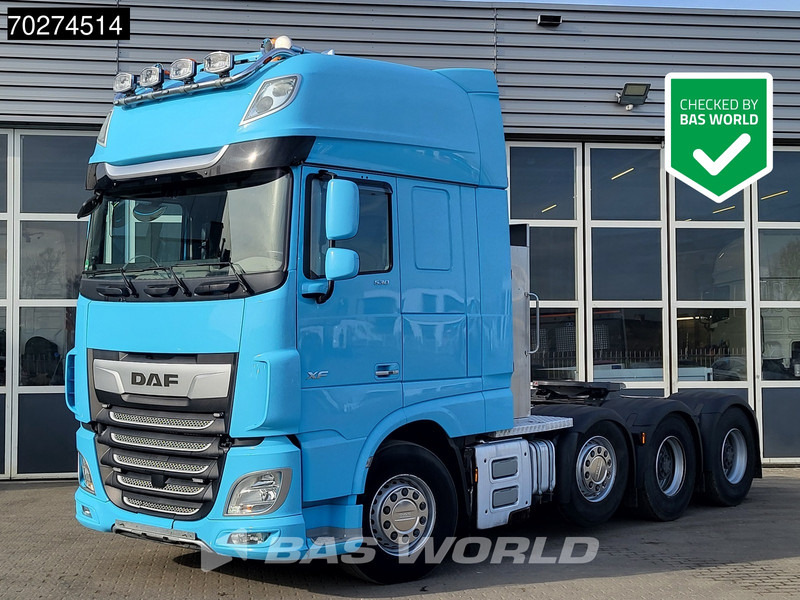 DAF XF 530 XF 8X4 Retarder Euro 6 - Tegljač: slika 1 DAF XF 530 XF 8X4 Retarder Euro 6 - Tegljač: slika 1