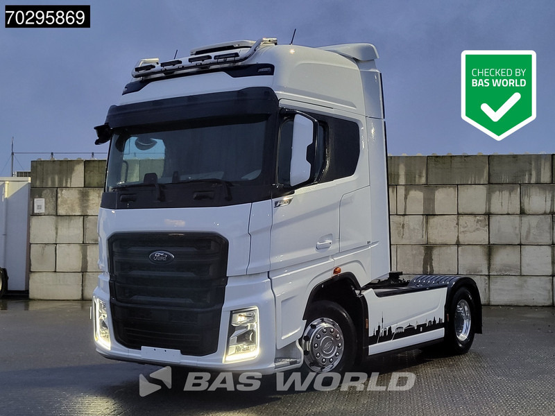 Ford F-Max 500 4X2 Retarder 2x Tanks Standklima Euro 6 - Tegljač: slika 1 Ford F-Max 500 4X2 Retarder 2x Tanks Standklima Euro 6 - Tegljač: slika 1