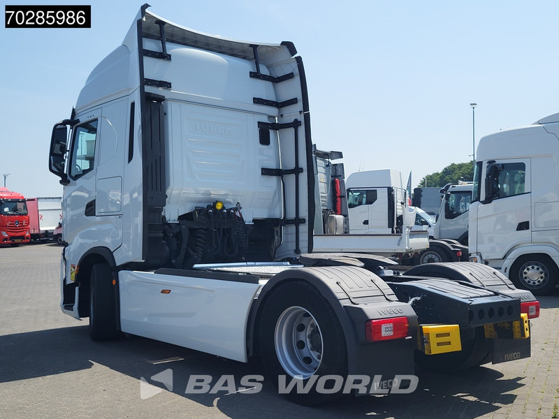Iveco S-Way 490 4X2 Retarder Standklima 2xTanks Navi ACC LED Euro 6 - Tegljač: slika 2 Iveco S-Way 490 4X2 Retarder Standklima 2xTanks Navi ACC LED Euro 6 - Tegljač: slika 2