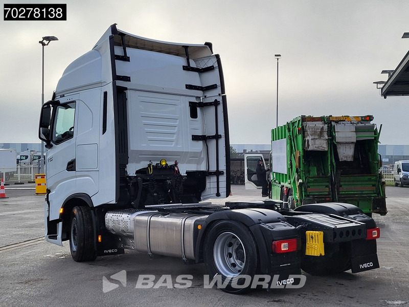 Iveco S-Way 500 4X2 NEW MY24! 2x Tanks Standklima ACC LED Euro 6 - Tegljač: slika 2 Iveco S-Way 500 4X2 NEW MY24! 2x Tanks Standklima ACC LED Euro 6 - Tegljač: slika 2