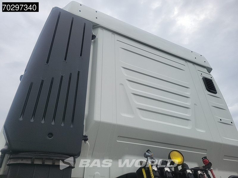 Iveco X-Way 500 4X2 NEW! Retarder Big-Axle Standklima MirrorCam Navi LED ACC Euro 6 - Tegljač: slika 5 Iveco X-Way 500 4X2 NEW! Retarder Big-Axle Standklima MirrorCam Navi LED ACC Euro 6 - Tegljač: slika 5