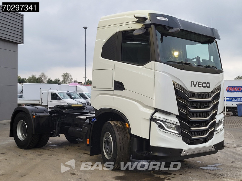 Iveco X-Way 500 4X2 NEW! Retarder Big-Axle Standklima MirrorCam Navi LED ACC Euro 6 - Tegljač: slika 3 Iveco X-Way 500 4X2 NEW! Retarder Big-Axle Standklima MirrorCam Navi LED ACC Euro 6 - Tegljač: slika 3