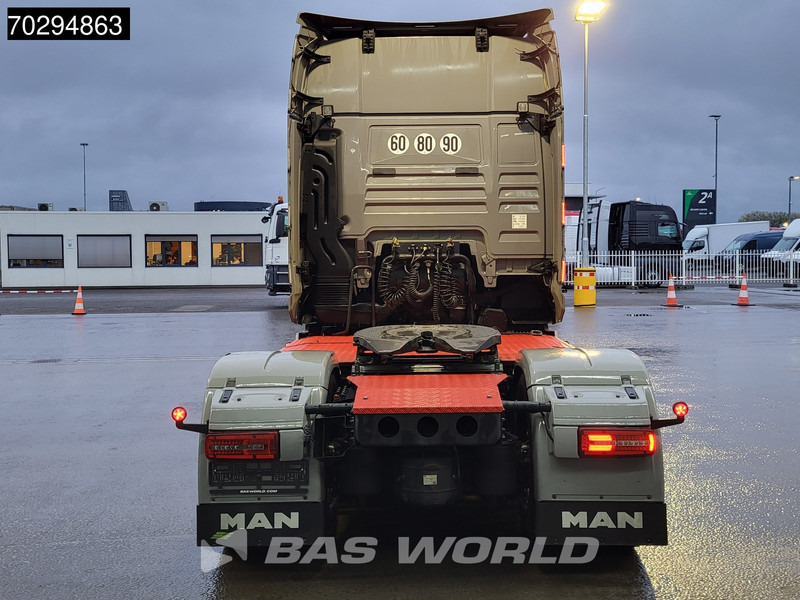 MAN TGX 18.510 TGX 4X2 Individual Lion S! Full-Air Retarder Standairco 2xTanks Leather PTO ACC Navi LED Euro 6 - Tegljač: slika 3 MAN TGX 18.510 TGX 4X2 Individual Lion S! Full-Air Retarder Standairco 2xTanks Leather PTO ACC Navi LED Euro 6 - Tegljač: slika 3