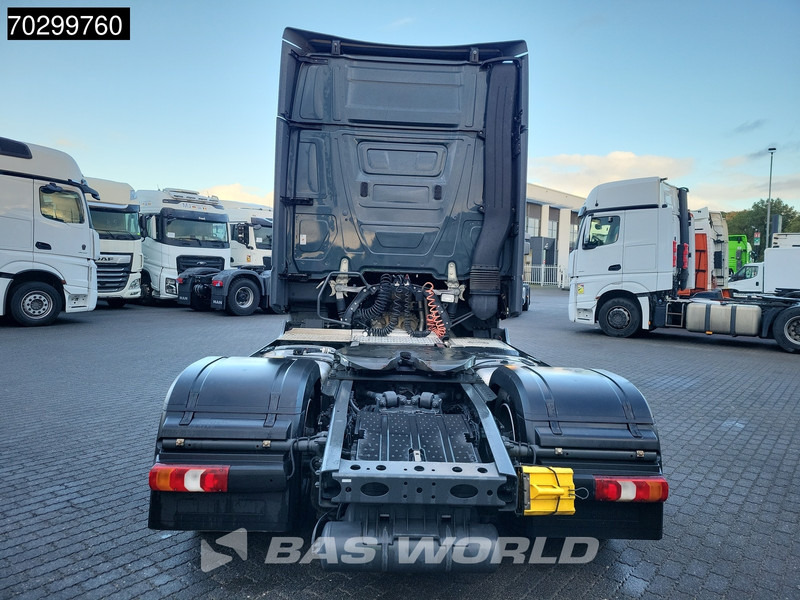 Mercedes-Benz Actros 1842 4X2 GigaSpace Mega Retarder 2xTanks ACC Standklima Euro 6 - Tegljač: slika 3 Mercedes-Benz Actros 1842 4X2 GigaSpace Mega Retarder 2xTanks ACC Standklima Euro 6 - Tegljač: slika 3