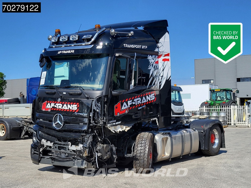 Mercedes-Benz Actros 1853 4X4 Hydrodrive Retarder LED Euro 6 - Tegljač: slika 1 Mercedes-Benz Actros 1853 4X4 Hydrodrive Retarder LED Euro 6 - Tegljač: slika 1