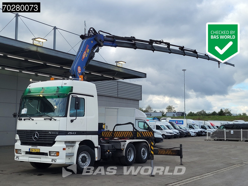 Mercedes-Benz Actros 2543 Actros 6X2 NL-Truck Liftachse 3-Pedals Kran 9x Extensions PM 40 SP 2010 + Winch Euro 3 - Tegljač: slika 1 Mercedes-Benz Actros 2543 Actros 6X2 NL-Truck Liftachse 3-Pedals Kran 9x Extensions PM 40 SP 2010 + Winch Euro 3 - Tegljač: slika 1